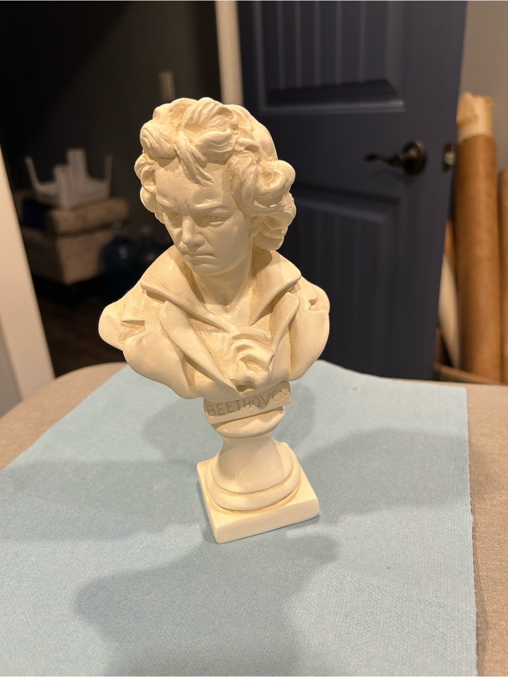 Vintage cream-colored Decorative Bust Sculpture - Beethoven